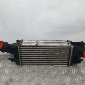 Peugeot 407 Intercooler radiátor 9645682880, VALEOPeugeot 407 Intercooler radiátor 9645682880, VALEO | Top produkt