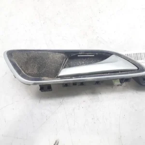Sleva navíc - Mercedes-Benz A-Class Pravé zadní vnitřní otevírací madlo A2467300448